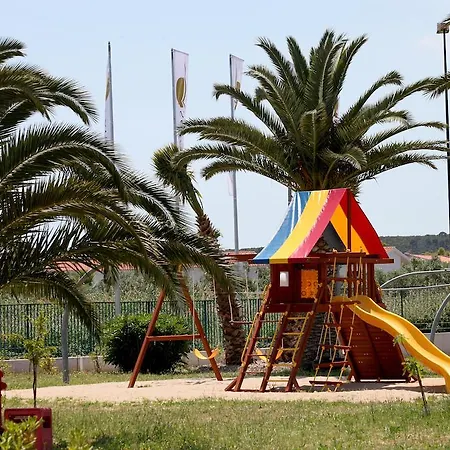 Sciali מלון 4*